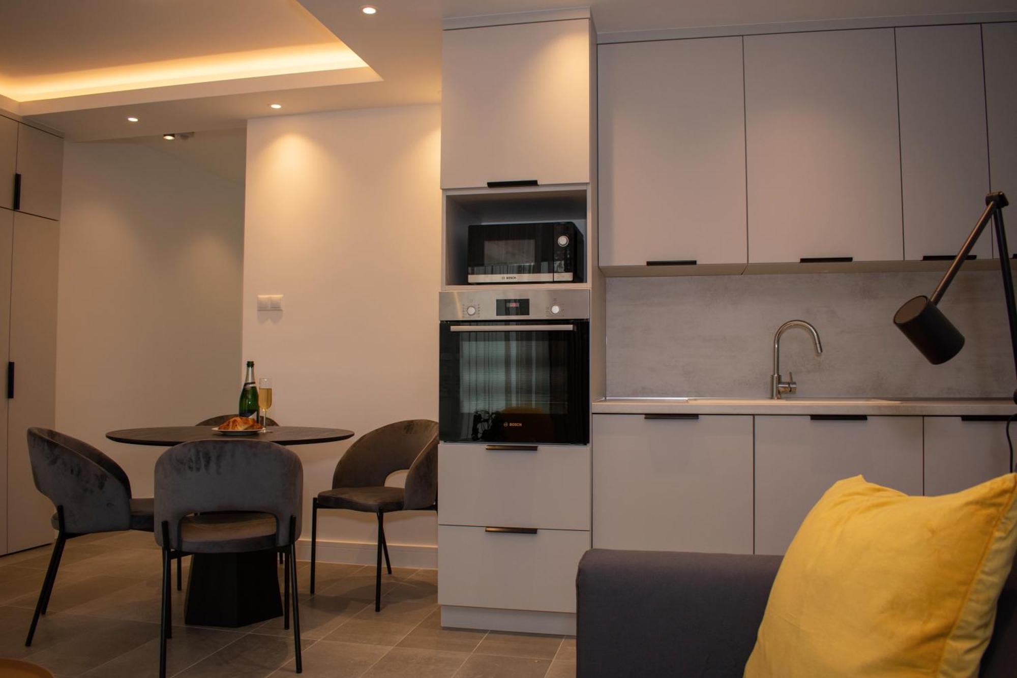 Apartment Luxury Cozy 2 Bdr Downtown Apt.3 Budapest